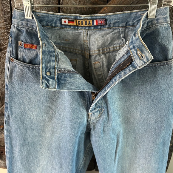 Women's Vintage IKEDA Light Wash Jeans - Picture 4 of 5